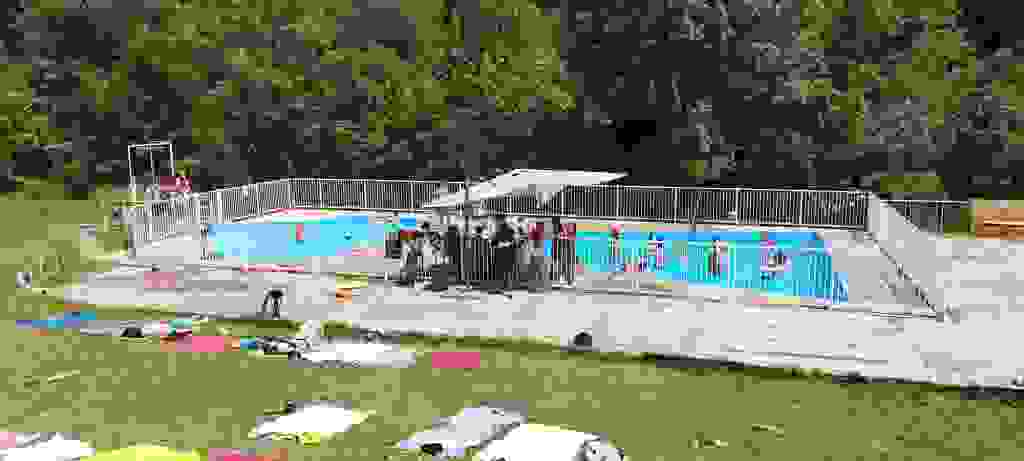 Colonie_piscine.jpg